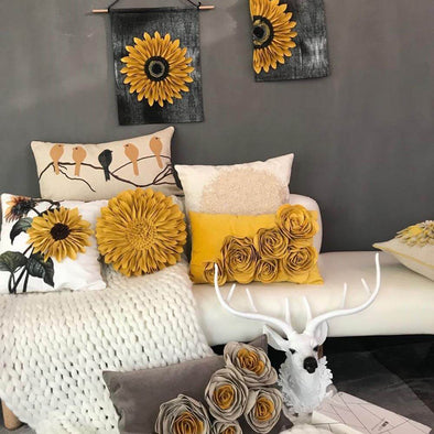 flower-throw-pillow