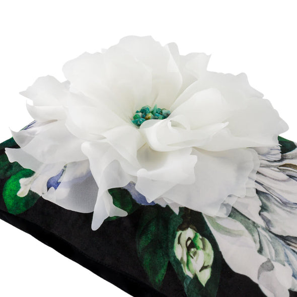 3D-handmade-flower-throw-pillow