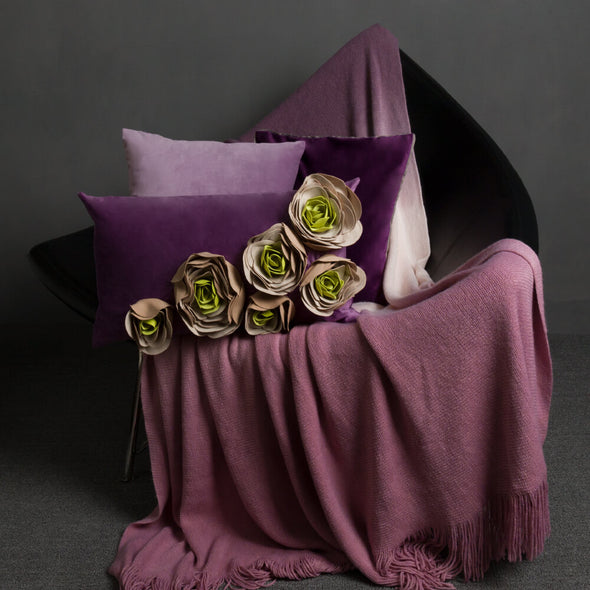 sofa-decorative-throw-pillows