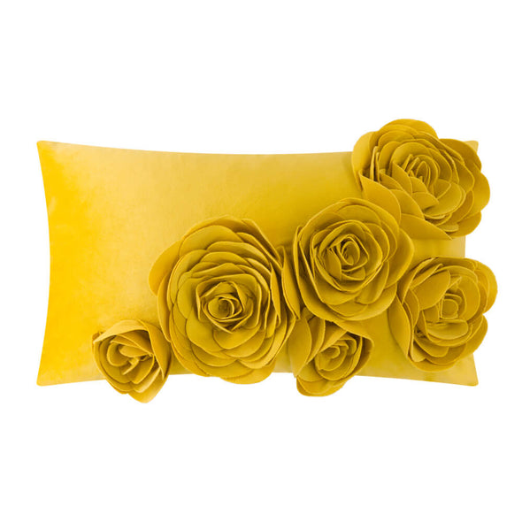 decorative-golden-velvet-throw-pillows