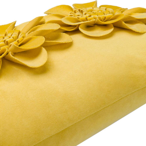 yellow-decorative-bed-pillows