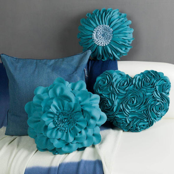 turquoise-couch-pillows