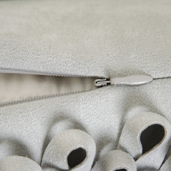 silver-pillows
