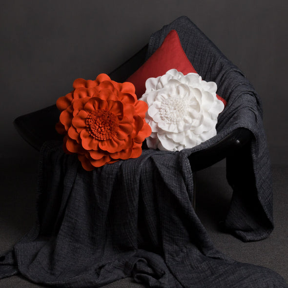 3D-round-flower-couch-decorative-pillows