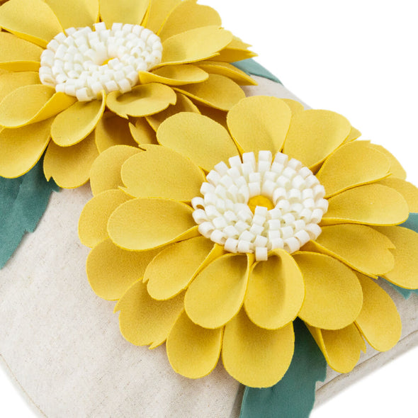 fashion-pillow-case-on-lady-runway