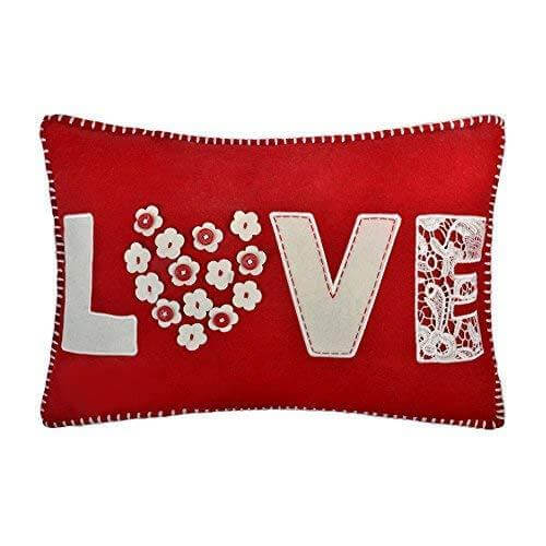 embroidered-love-pillow