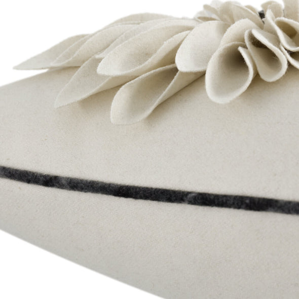3D-flower-piped-wool-pillow