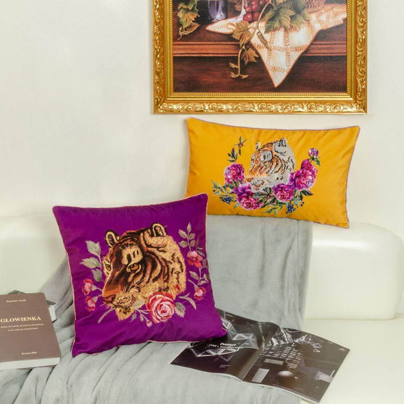 animal-throw-pillow