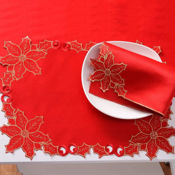 Christmas-tablecloths-and-runners