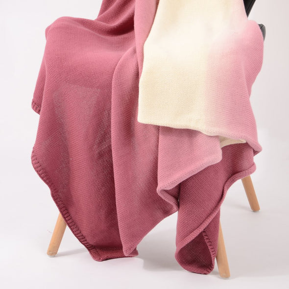 Gradient color knitting blanket