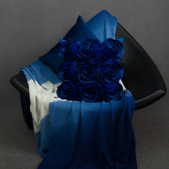 navy-blue-throw-pillows