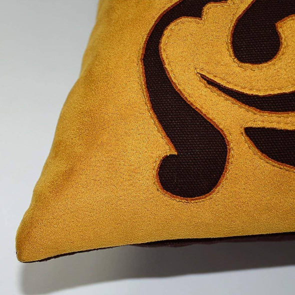 pillow-case-has-orange-tint