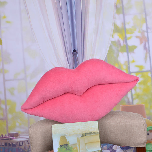 pink-throw-pillow