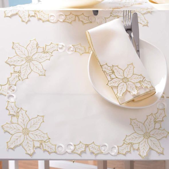 Christmas-tablecloths-and-napkins